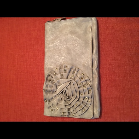 Grey clutch - Picture 1 of 3